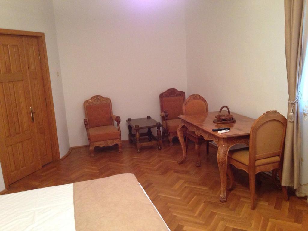Casa Craiova Nuova Ξενοδοχείο Εξωτερικό φωτογραφία